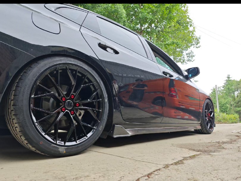 雪佛兰迈锐宝改装19寸旋压树杈款式轮毂