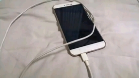 手机充电口接触不良电子哥教你自己秒搞定网友 以前亏大发了 哔哩哔哩 つロ干杯 Bilibili