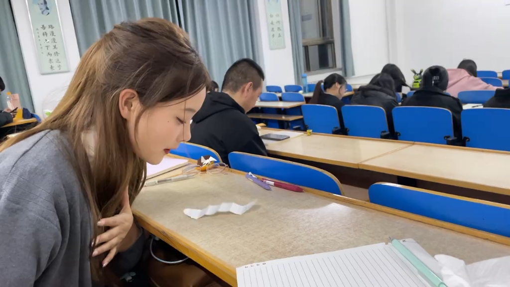 [图]郑州东区 论当代大学生的精神失常