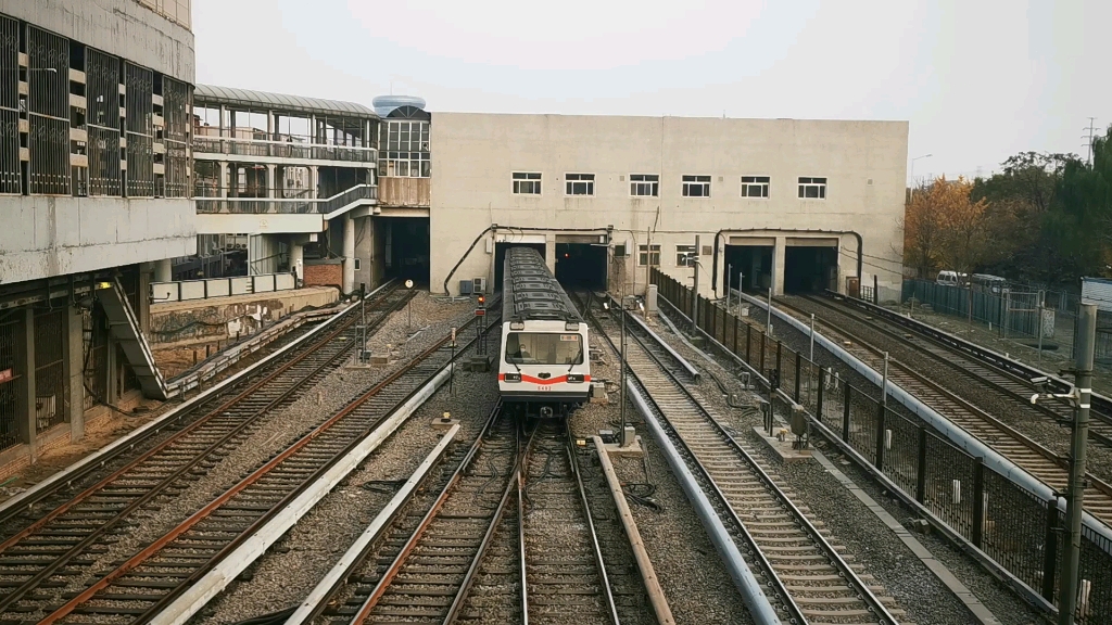 【北京地铁】s402出四惠东站