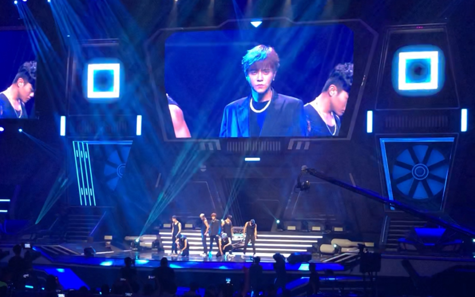 【qq飞车亚洲杯罗志祥出场】小猪出来那一刻全场沸腾了!