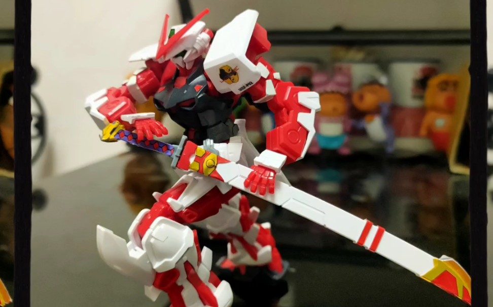 高高hg飞行红异端素组拼装展示