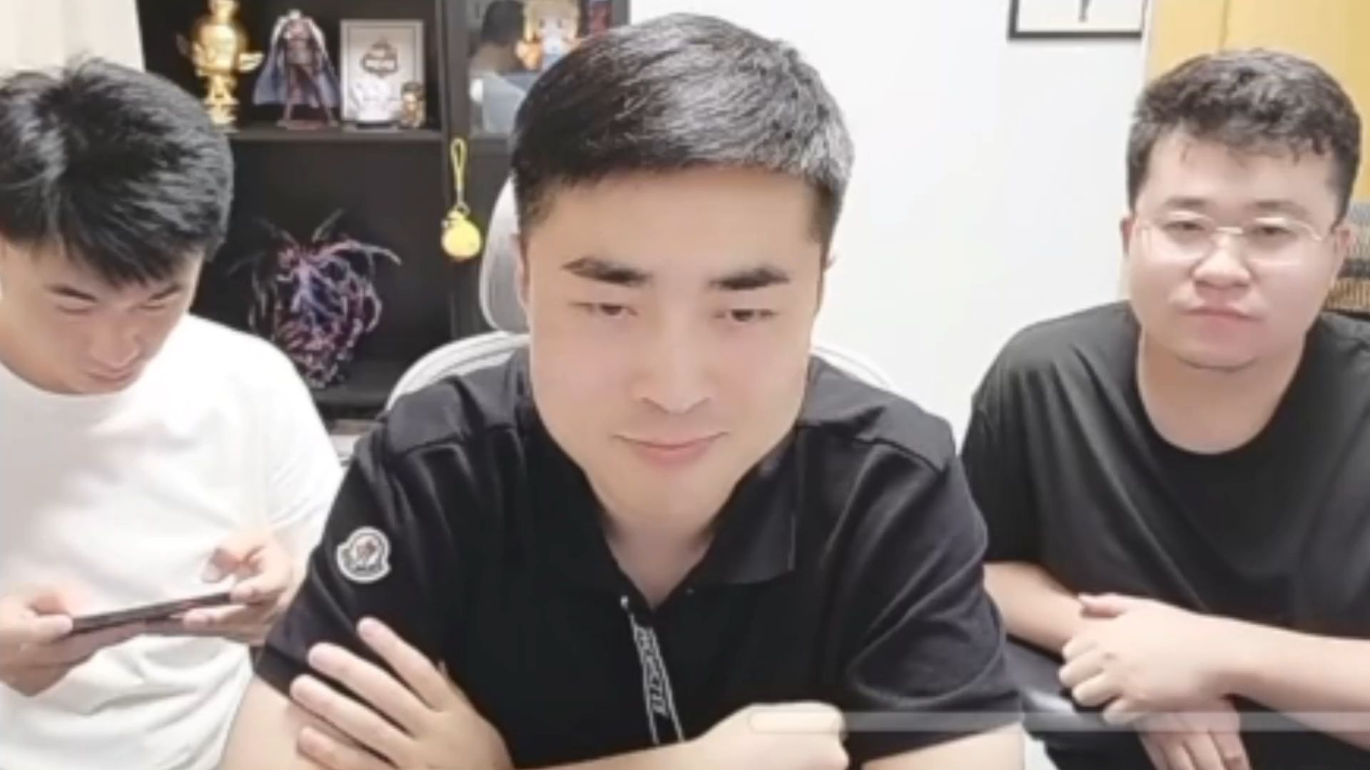 dnf手游,一阵雨助理大宽刷火山副本,暴毙三次,用了三个复活币把雨直接