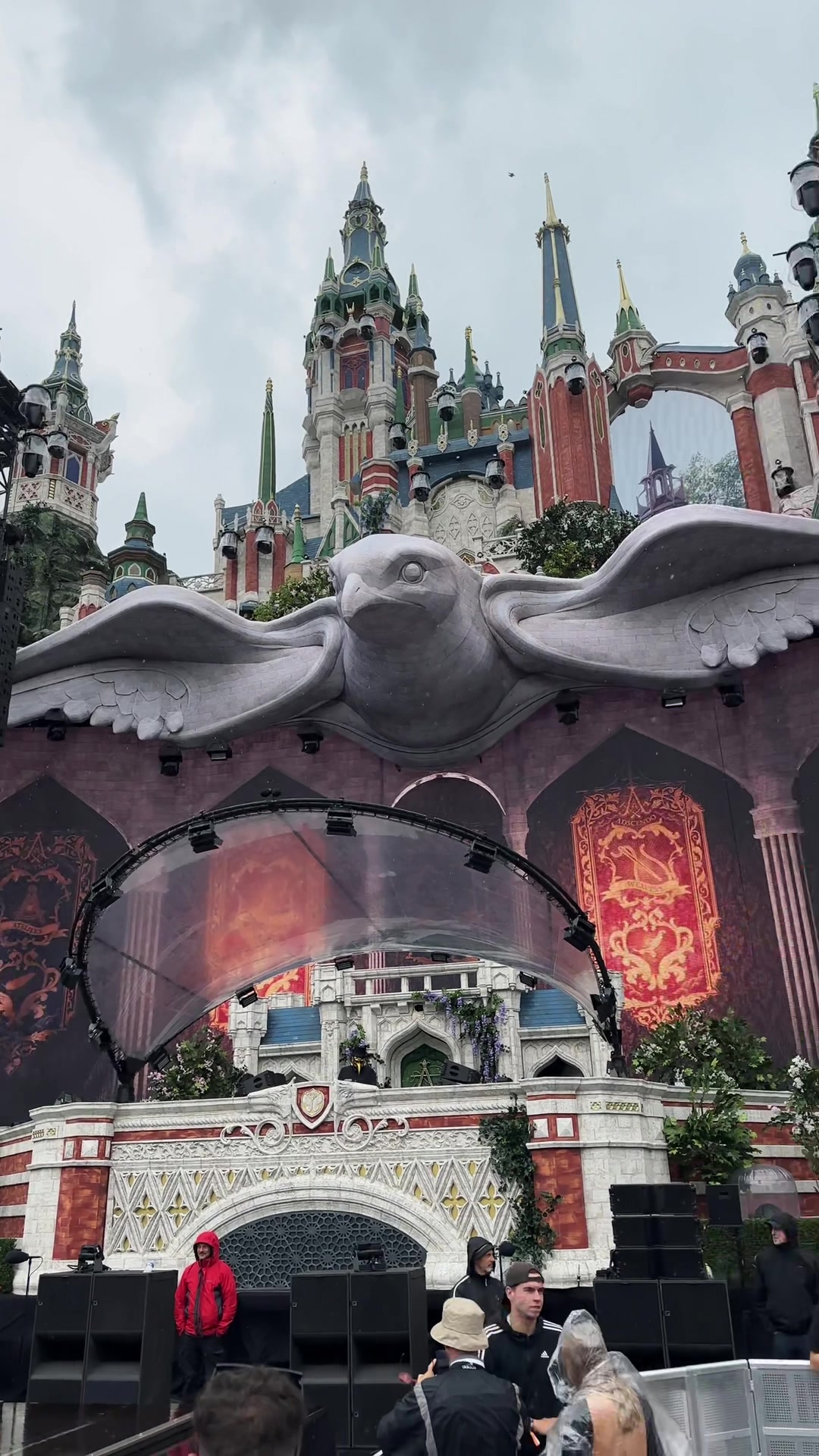 您一直在等待的时刻: tomorrowland 2023主舞台