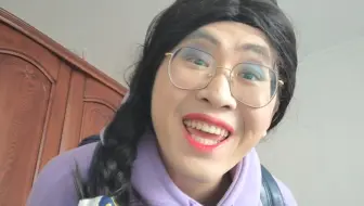 身边有一个喜欢炫耀的人是一种什么样的体验？看完我为她感到心酸！