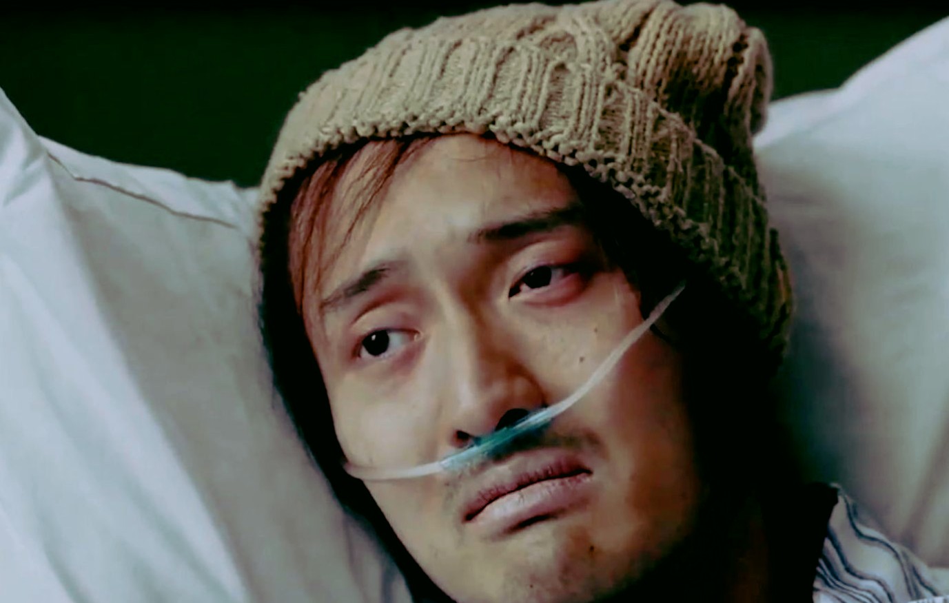 男演员的巅峰演技时刻:王宝强抽烟获影帝,星爷的苦笑无人能及!