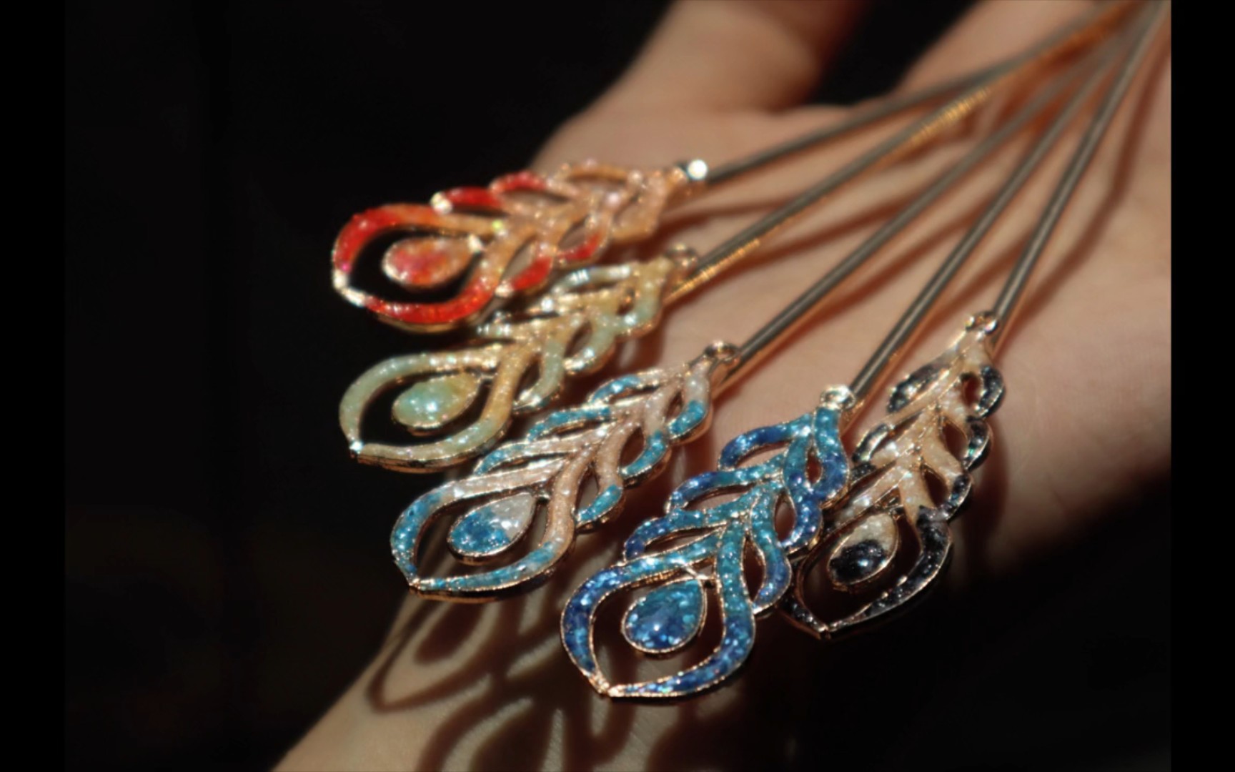 论小羽毛的不同形态