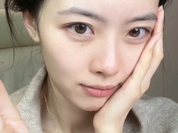 【dy主播推荐】素颜小姐姐 做你女票可以吗