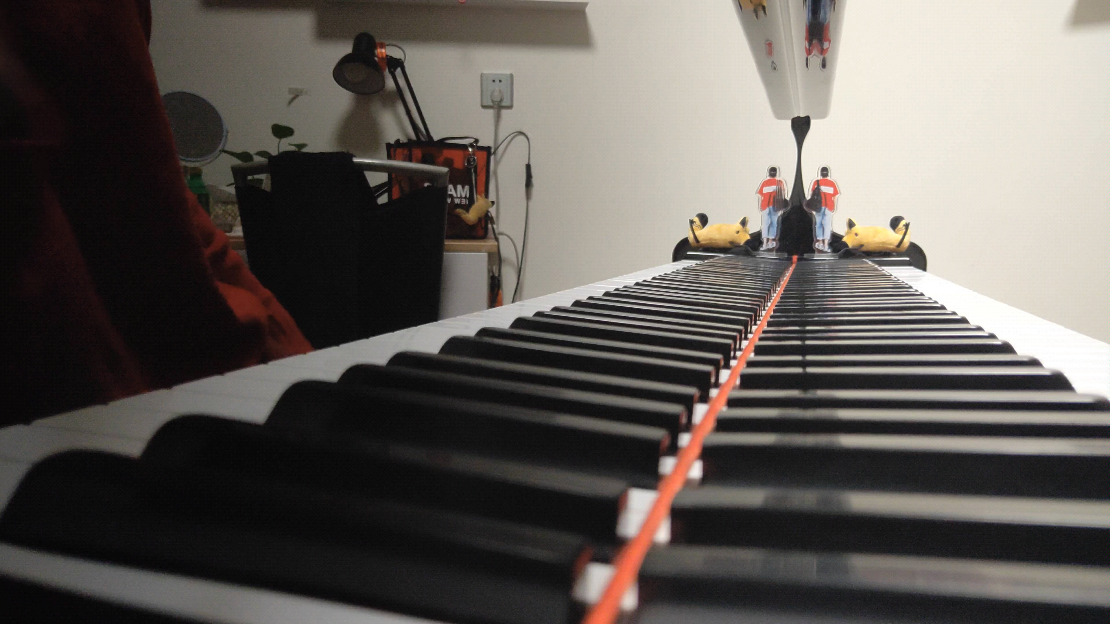 华晨宇【消失的昨天】钢琴纯音乐版