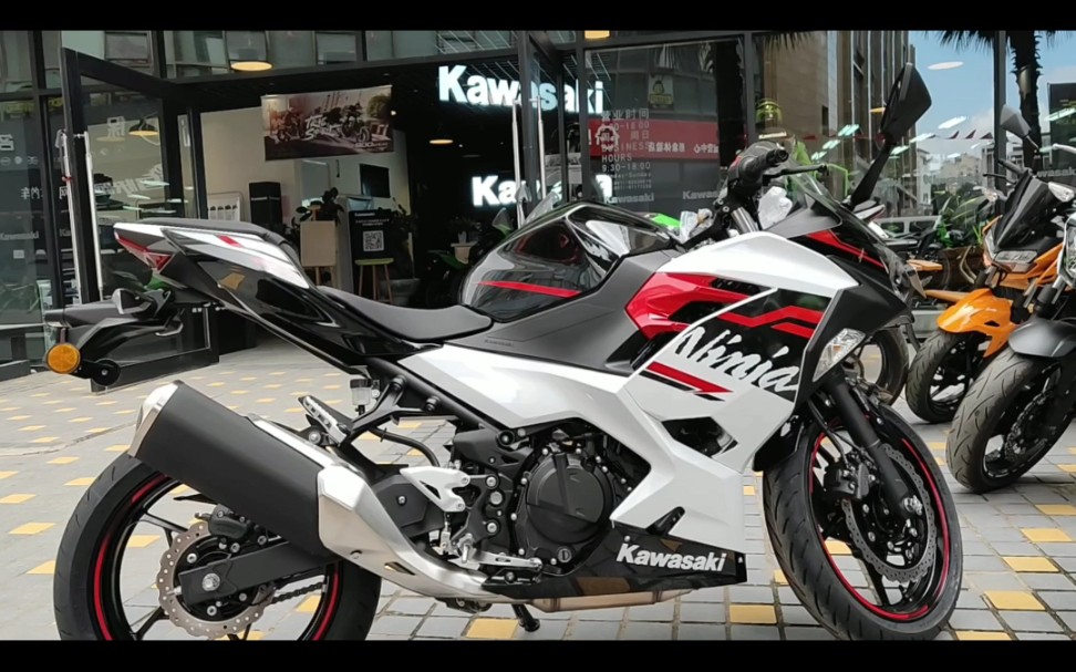 ninja400珍珠风暴白图片