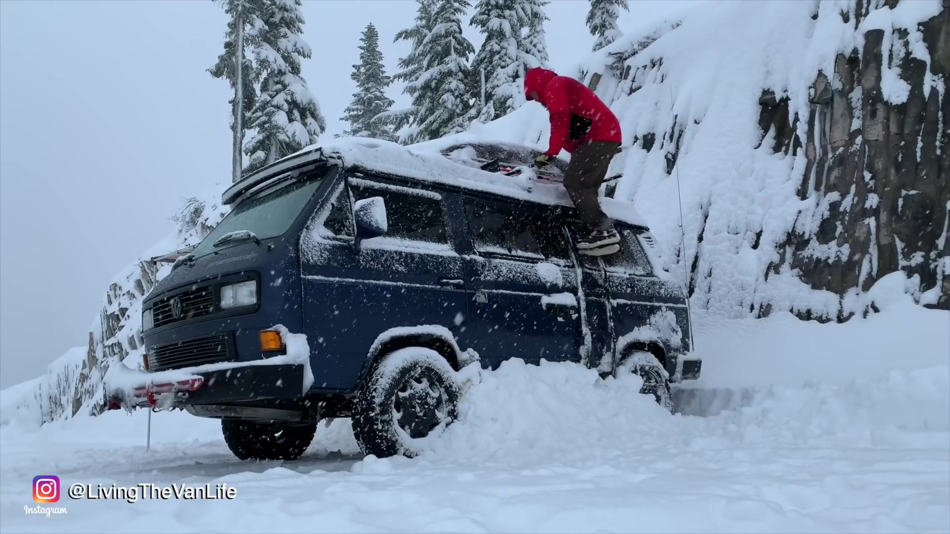 vanlife房车中的冬季风暴【8年vanlife房车生活vlog