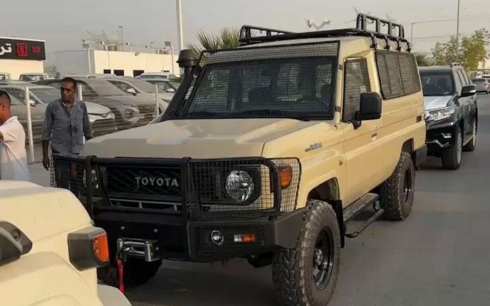 丰田兰德酷路泽lc78