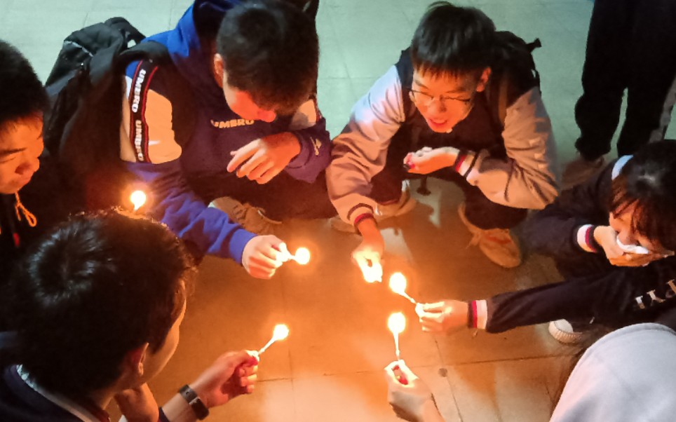 [图]当 代 高 中 生 成 年 现 状