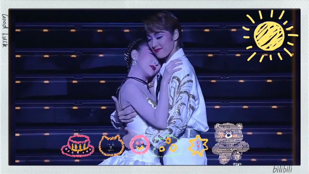 天海祐希麻乃佳世甜蜜合影