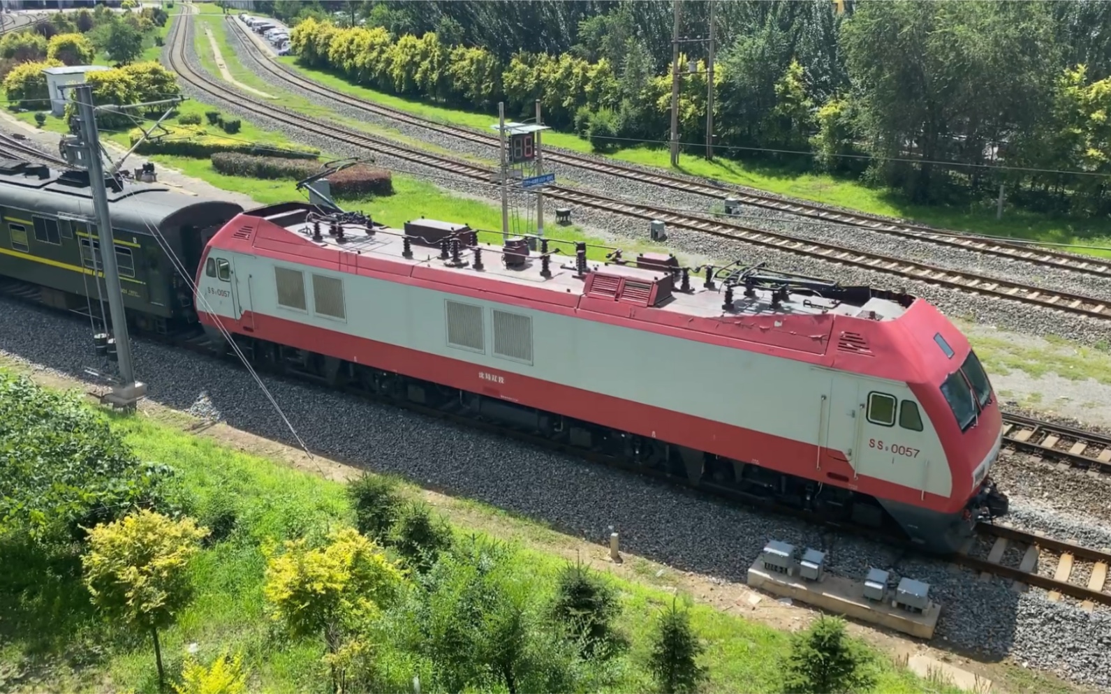 沈阳老道口20200804k1520次沈阳西宁通辽机务段烧酒ss9005725g沈阳站