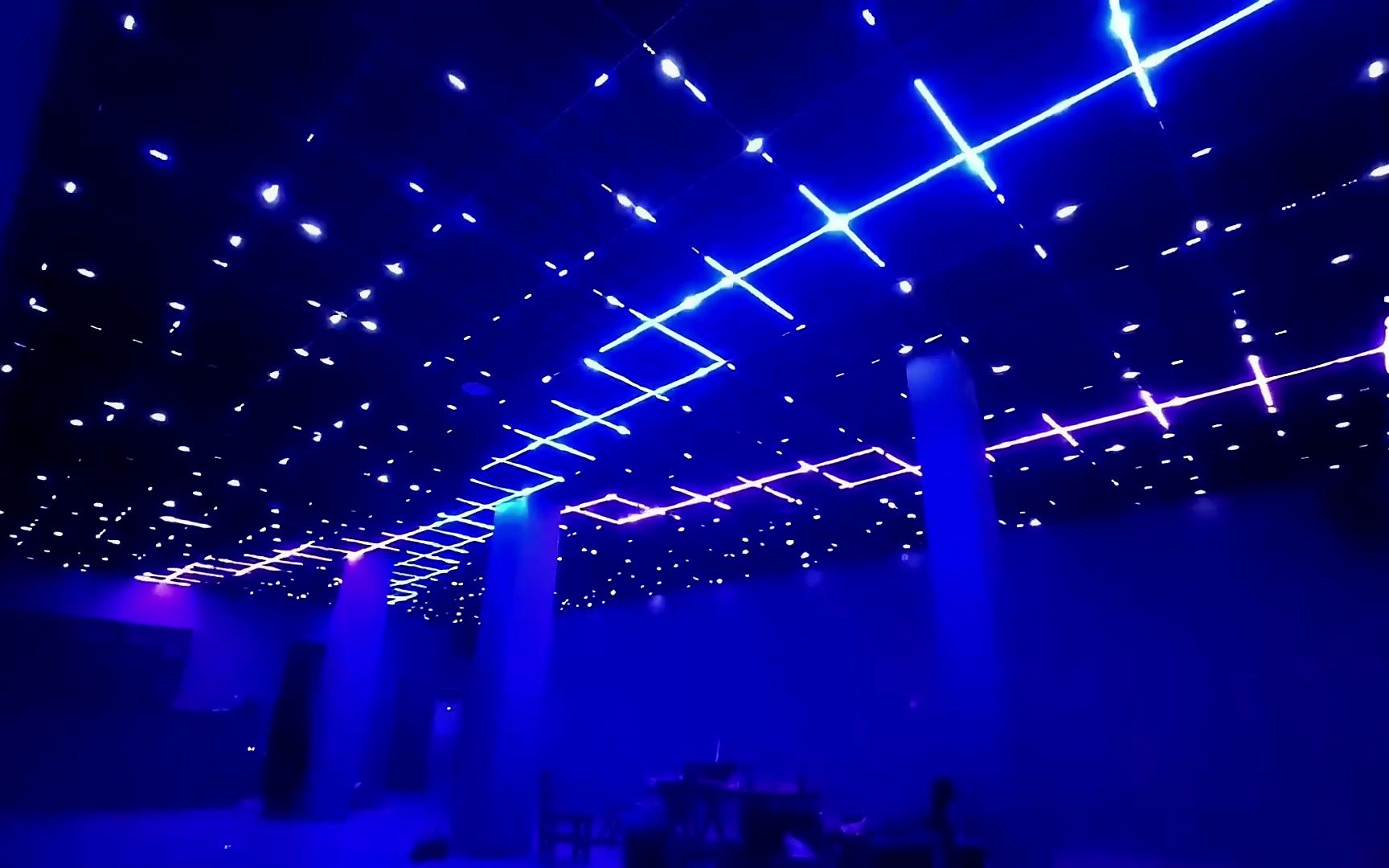 酒馆灯光升级麦爵士madrix灯光编程控制系统led幻彩灯带效果