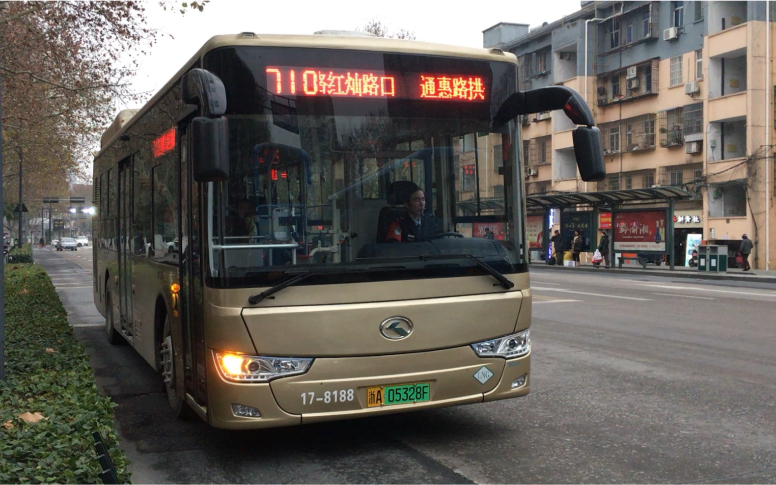 杭州公交萧山公交xmq6106agchevn61710路178188