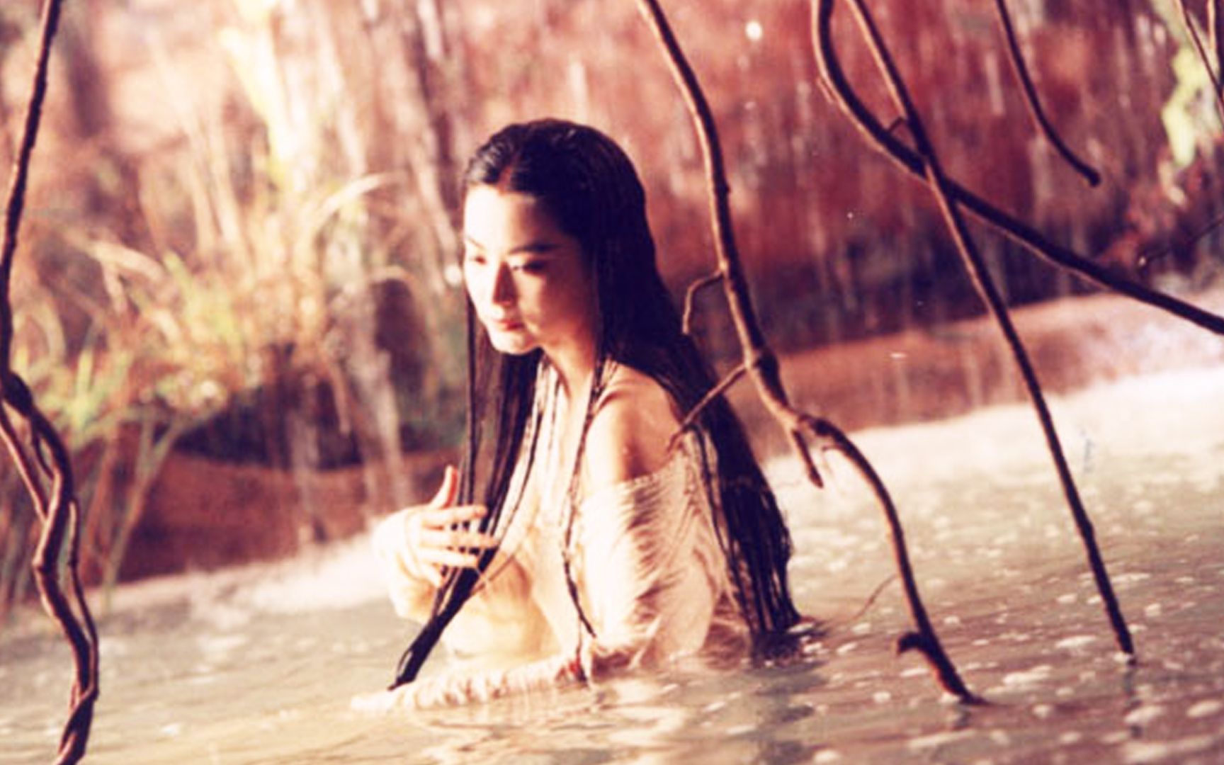 林青霞牺牲最大的电影破尺度出演成为27年来的经典武侠之一白发魔女传