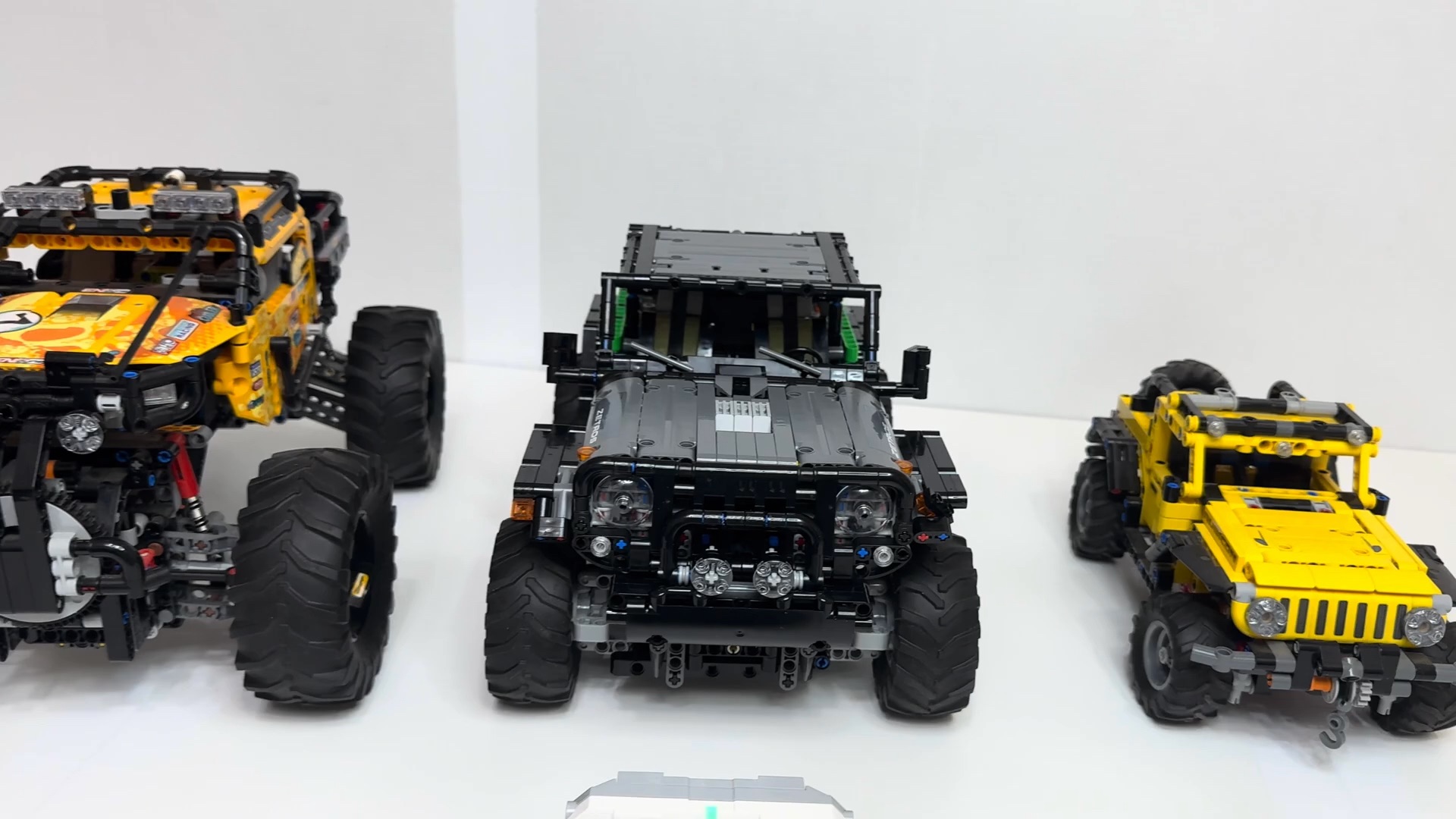 4K Jeep Trailcat 4x4  Lego Technic 4x4 Mercedes Benz Zetros Trial Truck #42129哔哩哔哩bilibili