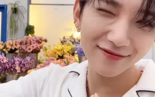 Скачать видео: 220719 SEVENTEEN 洪知秀JOSHUA SHUAWORLD◠‿◠💖 零站