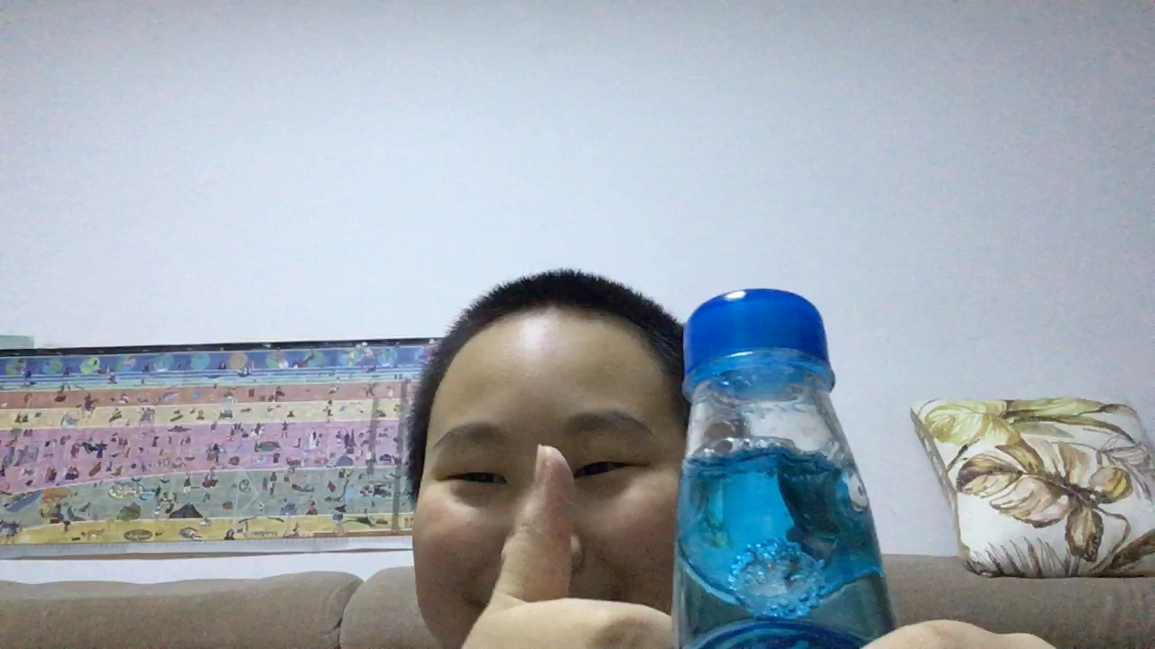 今天喝了欧布奥特曼人间体红凯最喜欢喝的饮料弹珠汽水