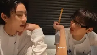 ❤️offgun♥20250929语言不通怎么办？滚宝手势课堂开课啦！PEBACACONCERTINJAPAN#offgun #offgun全世界最甜