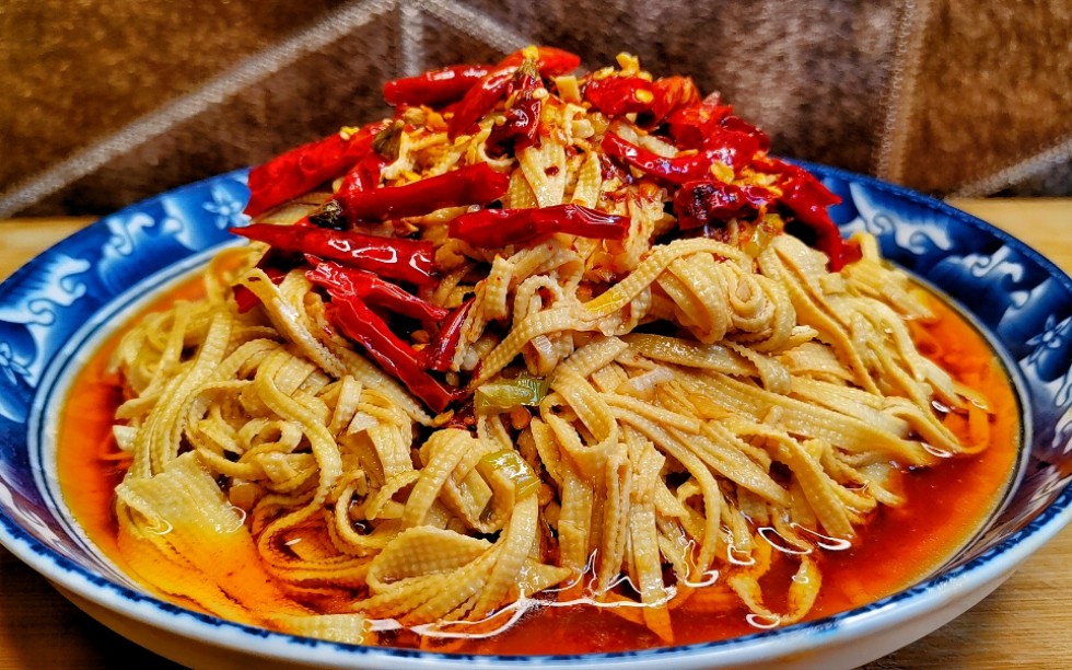 油泼干豆腐普通人如何做出饭店味?我来教你,爽滑柔软麻辣开胃