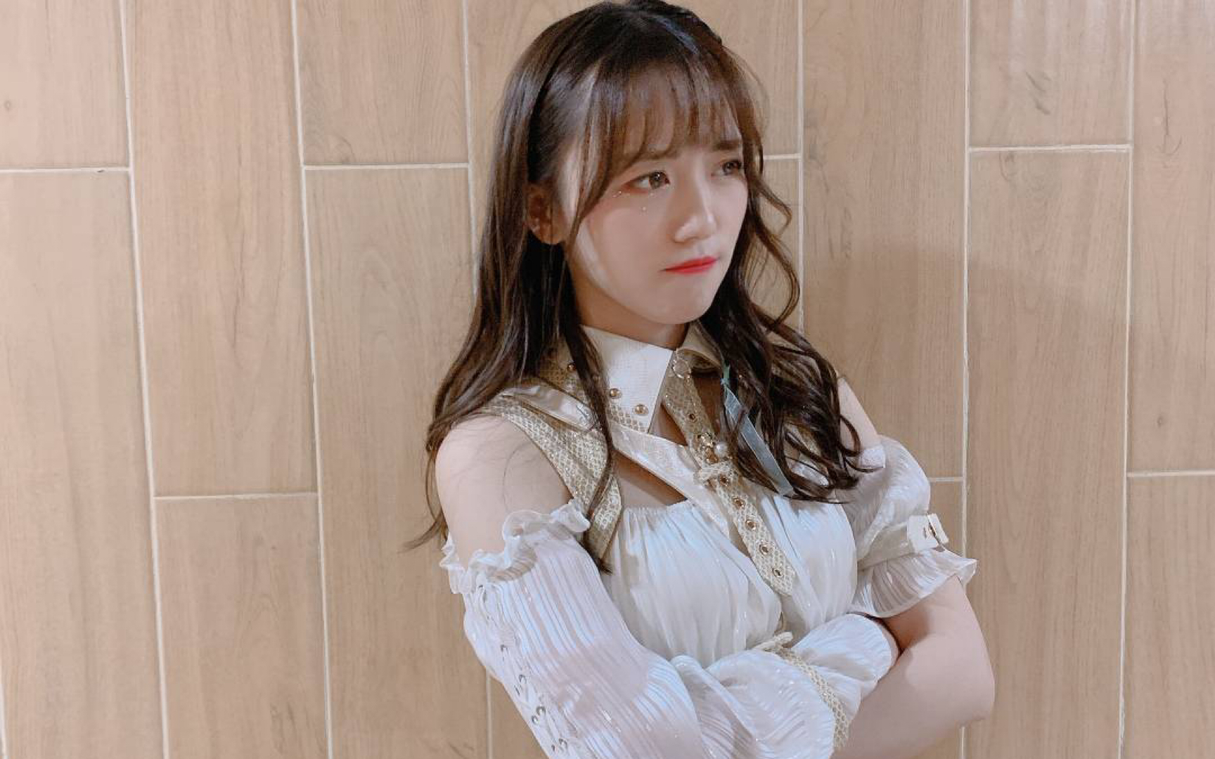 【万丽娜】直播唱春夏秋冬,全损音质加忘词加吐槽