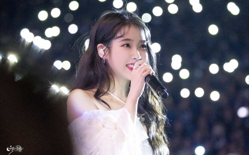 [图]【IU】190517 IU李知恩延世大学校庆全场超清饭拍合集