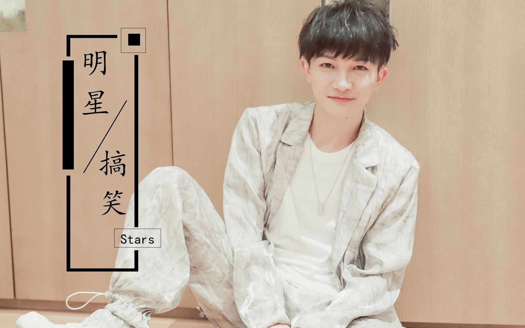 实力歌手拉麦有多恐怖,吴碧霞一米开外飙高音,周深躺着飙高音