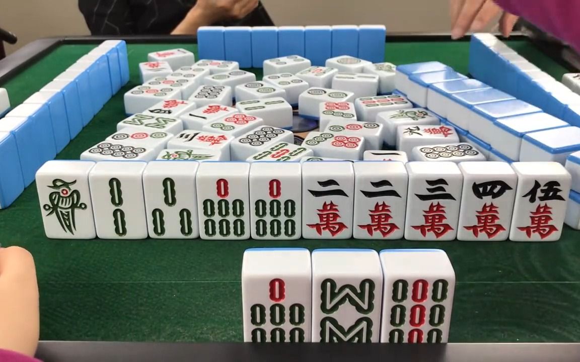 【打麻将一个人怎么搞鬼】不吃不碰,吊打三家!