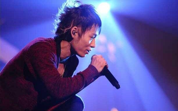 LIVE】UVERworld-凛句(2008武道馆) 现场版【JU字幕组】_哔哩哔哩_bilibili