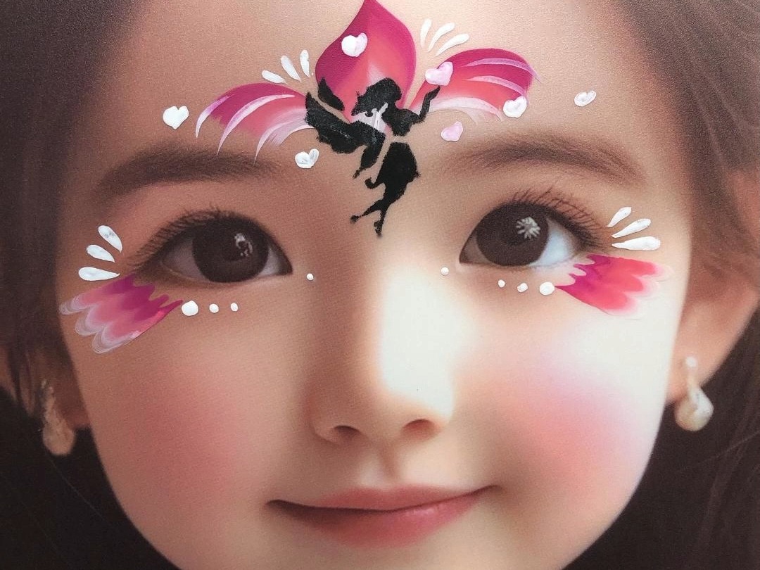 女孩儿面部彩绘图案教程