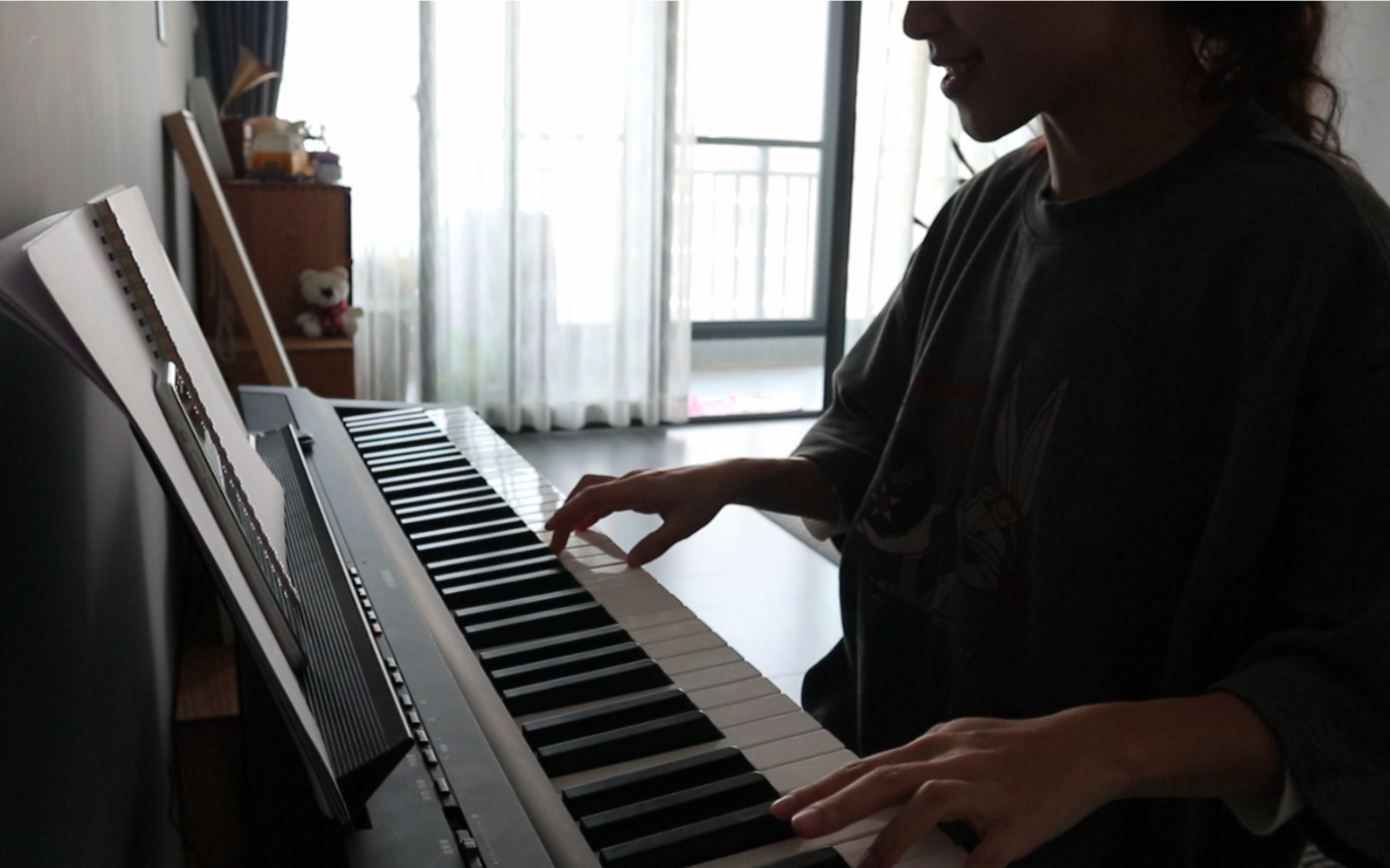 世间美好与你环环相扣 cover柏松 开口脆女声钢琴弹唱 live无修音