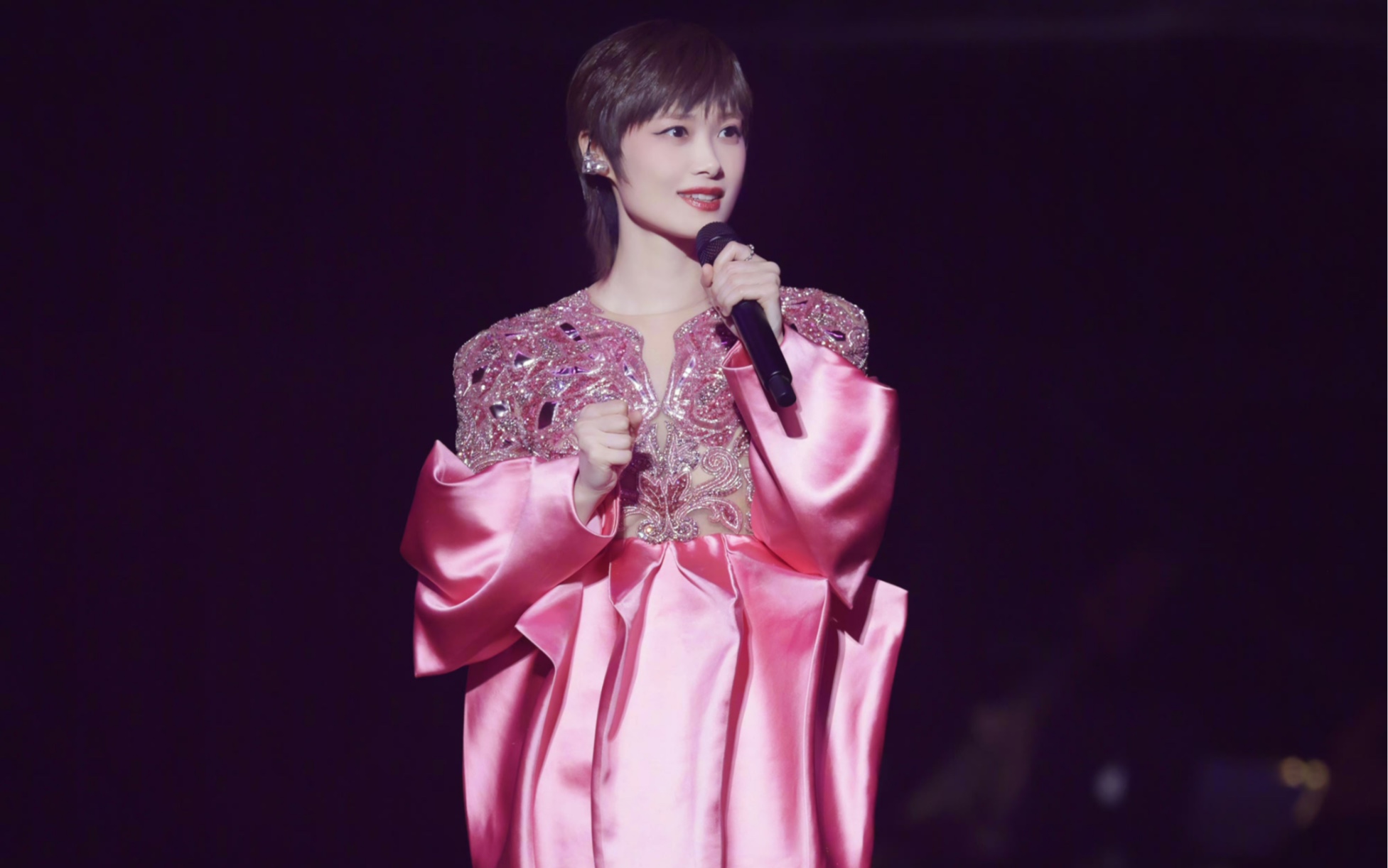 【李宇春】20230521周末愉快演唱会北京站-《五脏六腑》