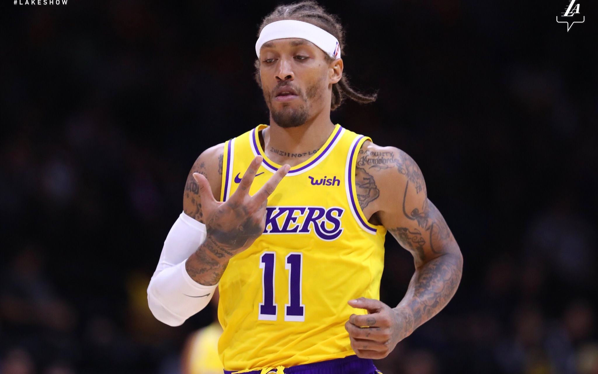 nba2kol223w平民窟詹姆斯在湖人被埋没的顶级全能锋位