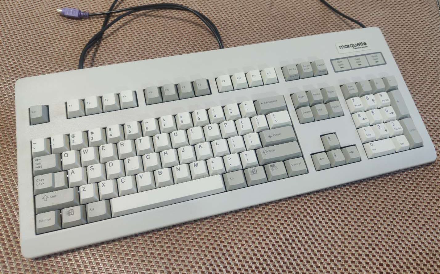 每天一个打字音稀有樱桃白轴定制g803000机械键盘