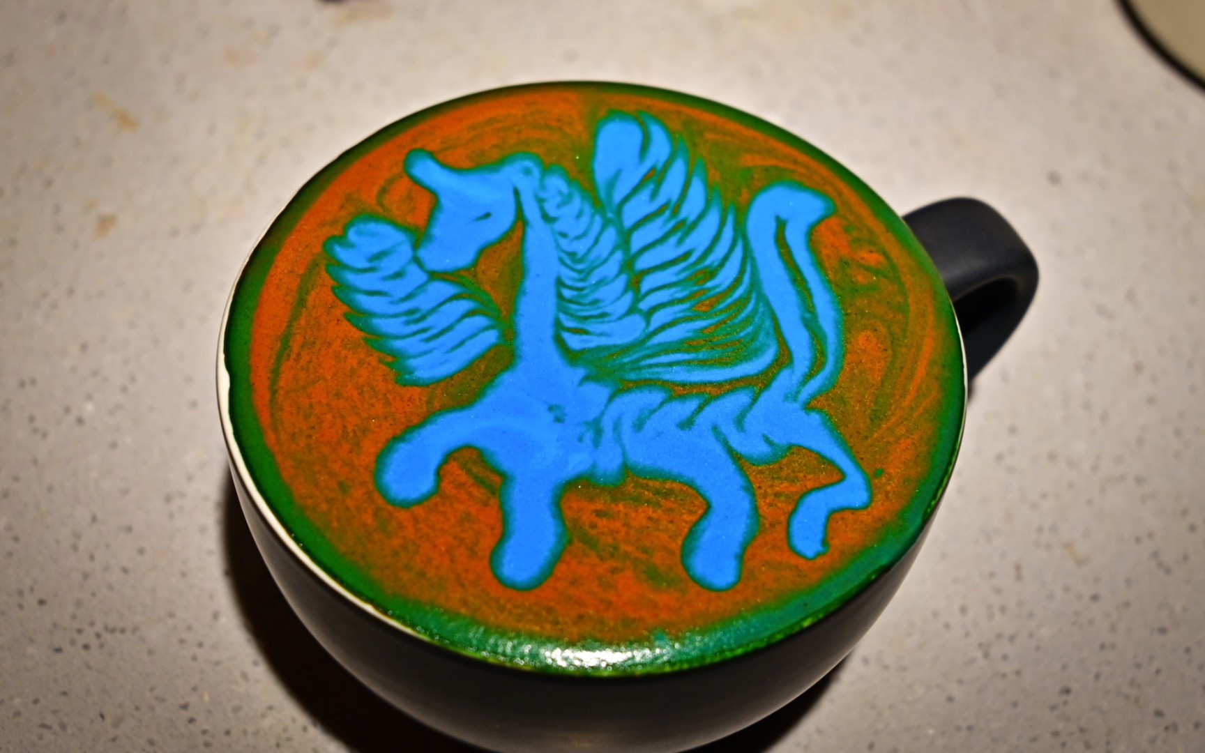 蓝色独角兽06,奇奇怪怪的颜色