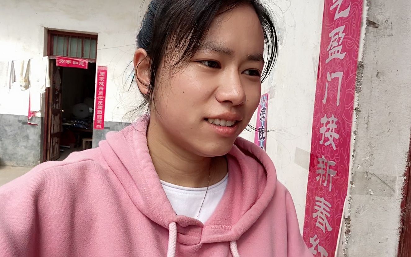 网友都说婷婷吃胖了,看看怀孕9个月有多重?小优优穿凉鞋抢镜头哔哩哔哩bilibili