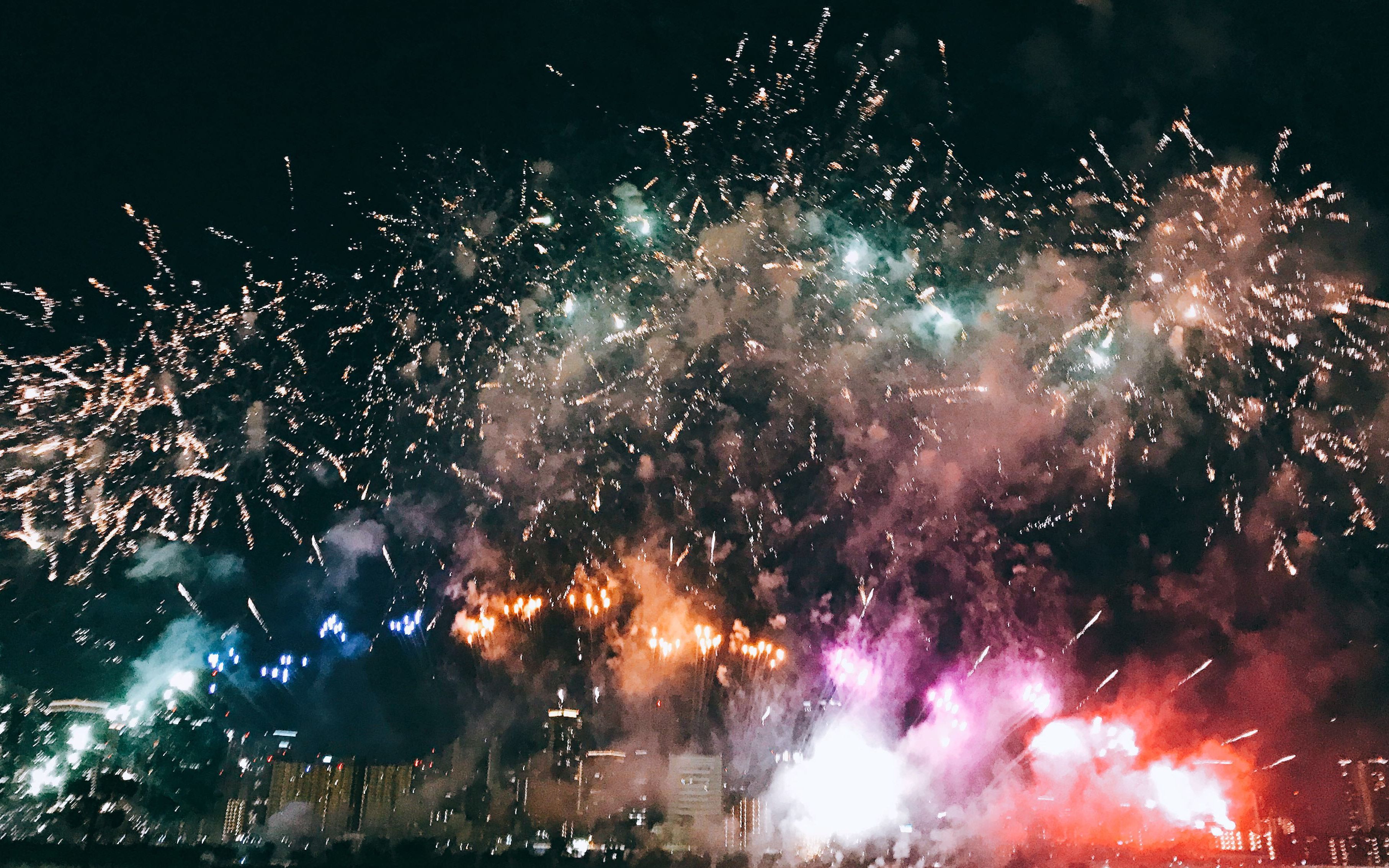 淀川花火大会 爱乐之城&lalaland——another day of sun.