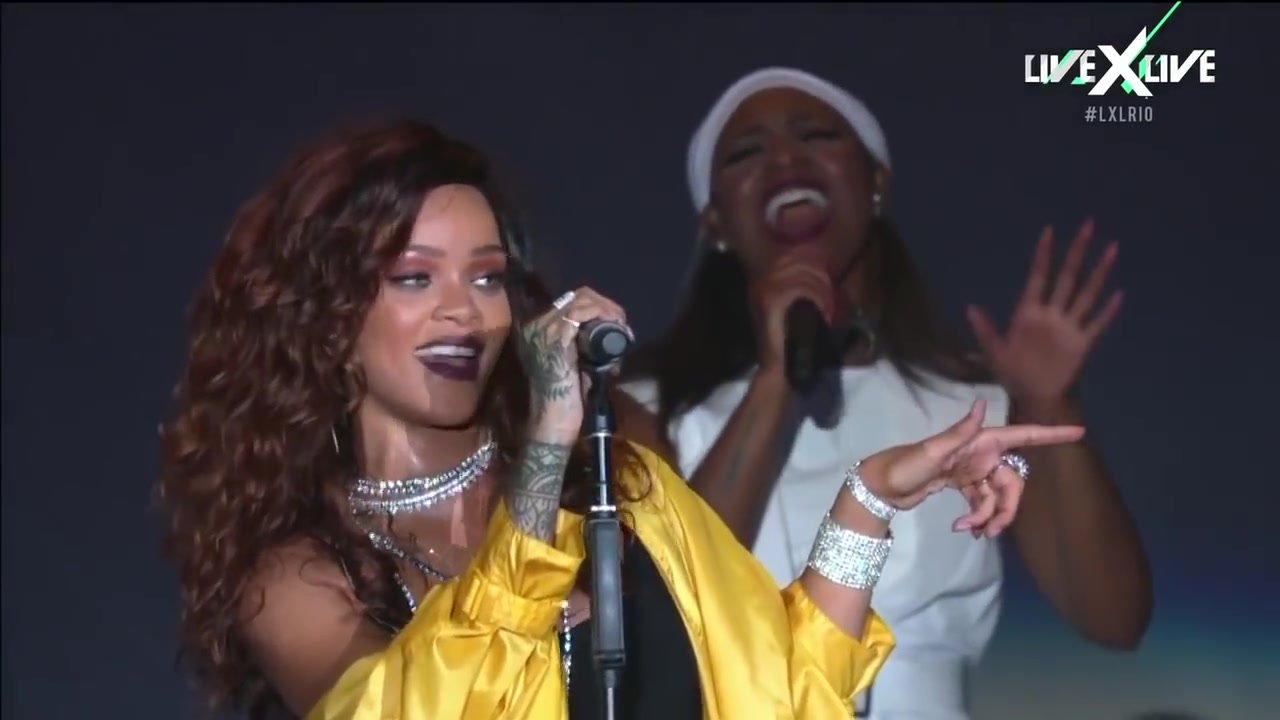 【独唱版四五秒】Rihanna  FourFiveSeconds (Live At Rock in Rio) 2015哔哩哔哩bilibili