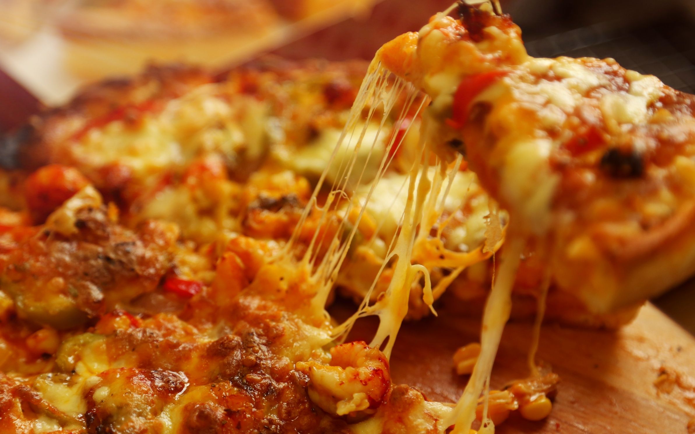 自己在家做"麻辣小龙虾披萨",这样吃小龙虾才够爽!