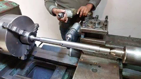 车床上铣键槽可以使生产更加高效,提高产品的质量,非常不错