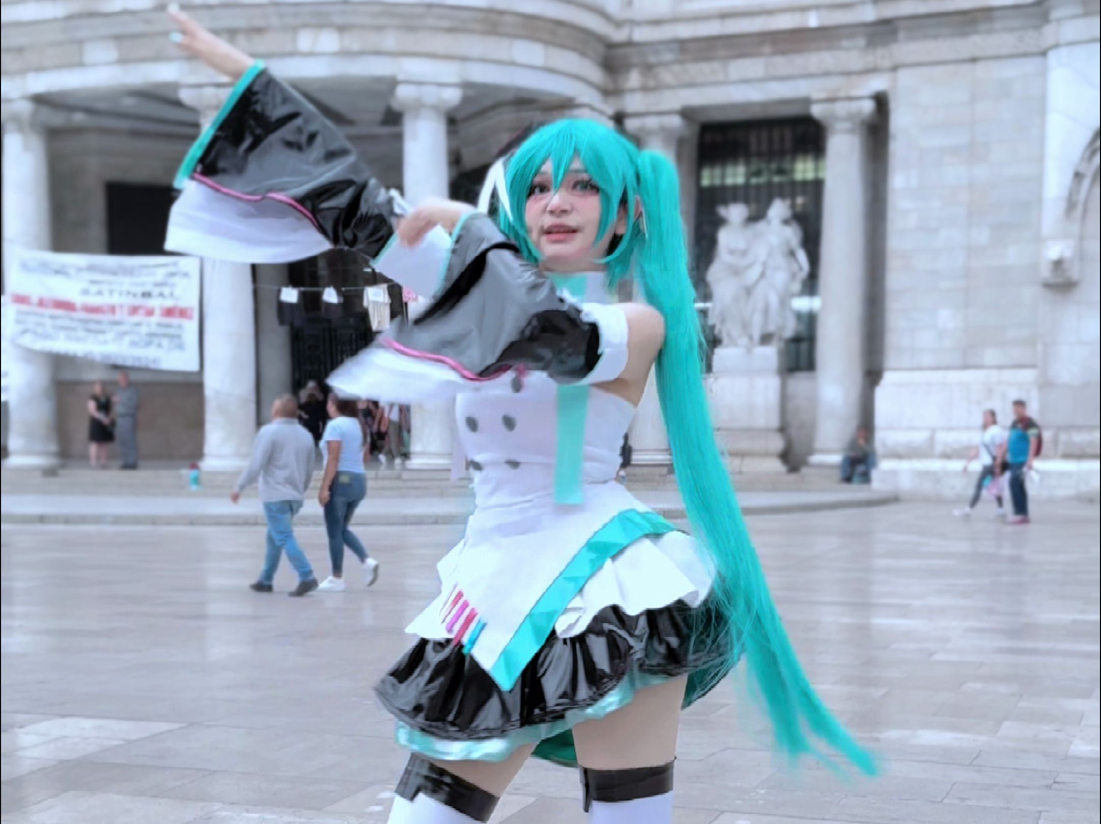 Intergalatic Bound MIKU EXPO 2024 Mexico (Mishi Miku) 【初音COS】哔哩哔哩bilibili