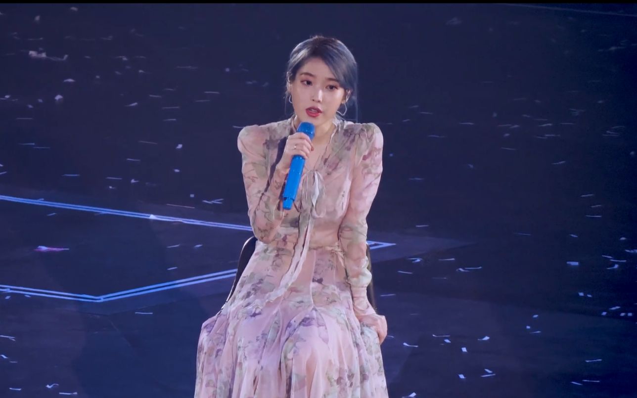 宛如清唱的演唱会舞台 李知恩(iu the station【2019 iu love poem