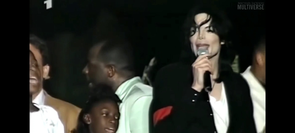 [图]MJ清唱 Heal the world Bahamas 1998