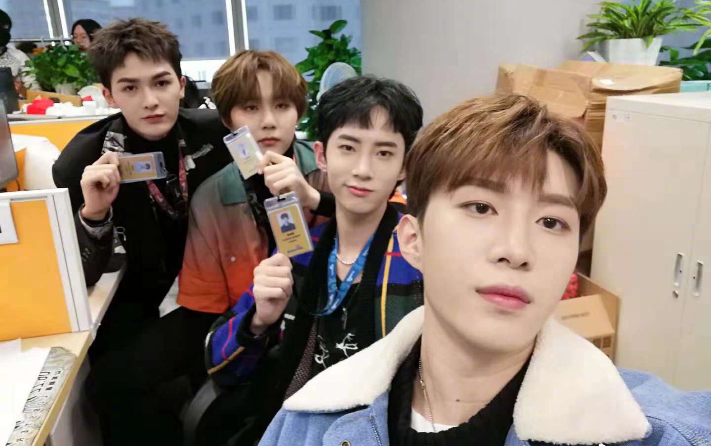 05 朱正廷 范丞丞 黄新淳 李权哲 娱乐星小编 直播存档