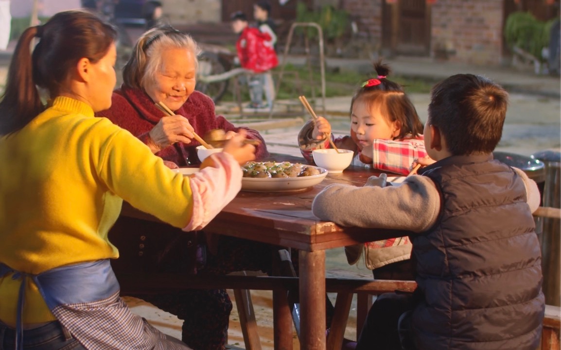 [图]「芋子包」客家土楼乡村传统美食，所有的乡愁都是因为嘴馋！