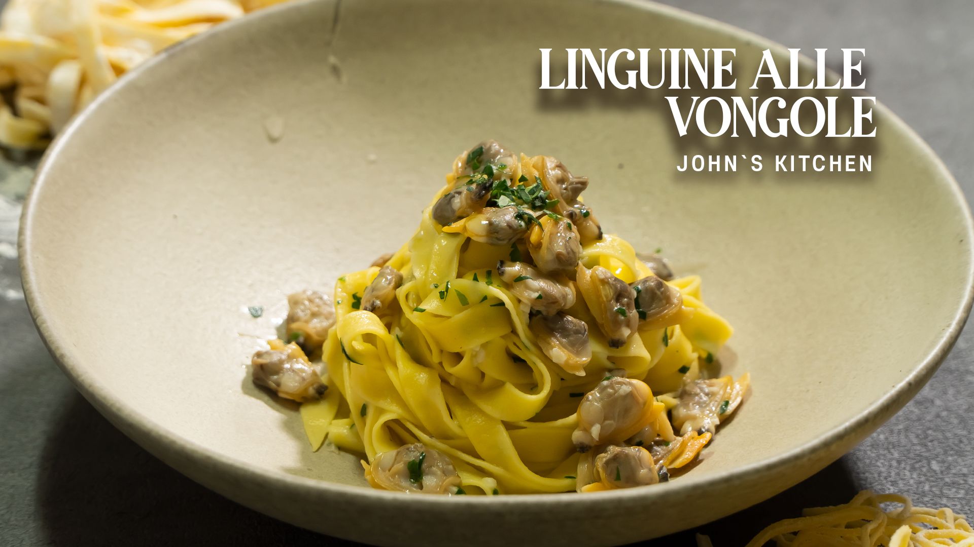 蛤蜊肉和手工面的组合! 蛤蜊意大利面~linguine ALLE VONGOLE哔哩哔哩bilibili