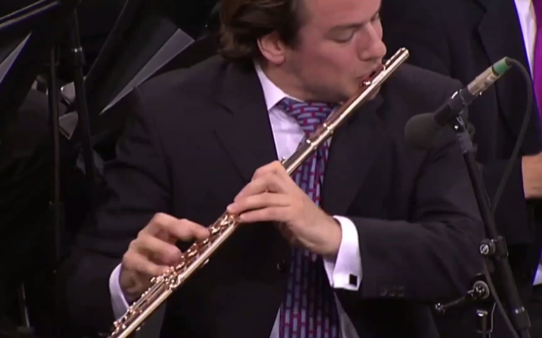 克洛德·德彪西《牧神午后前奏曲》--柏林爱乐乐团森林剧场,指挥:西蒙